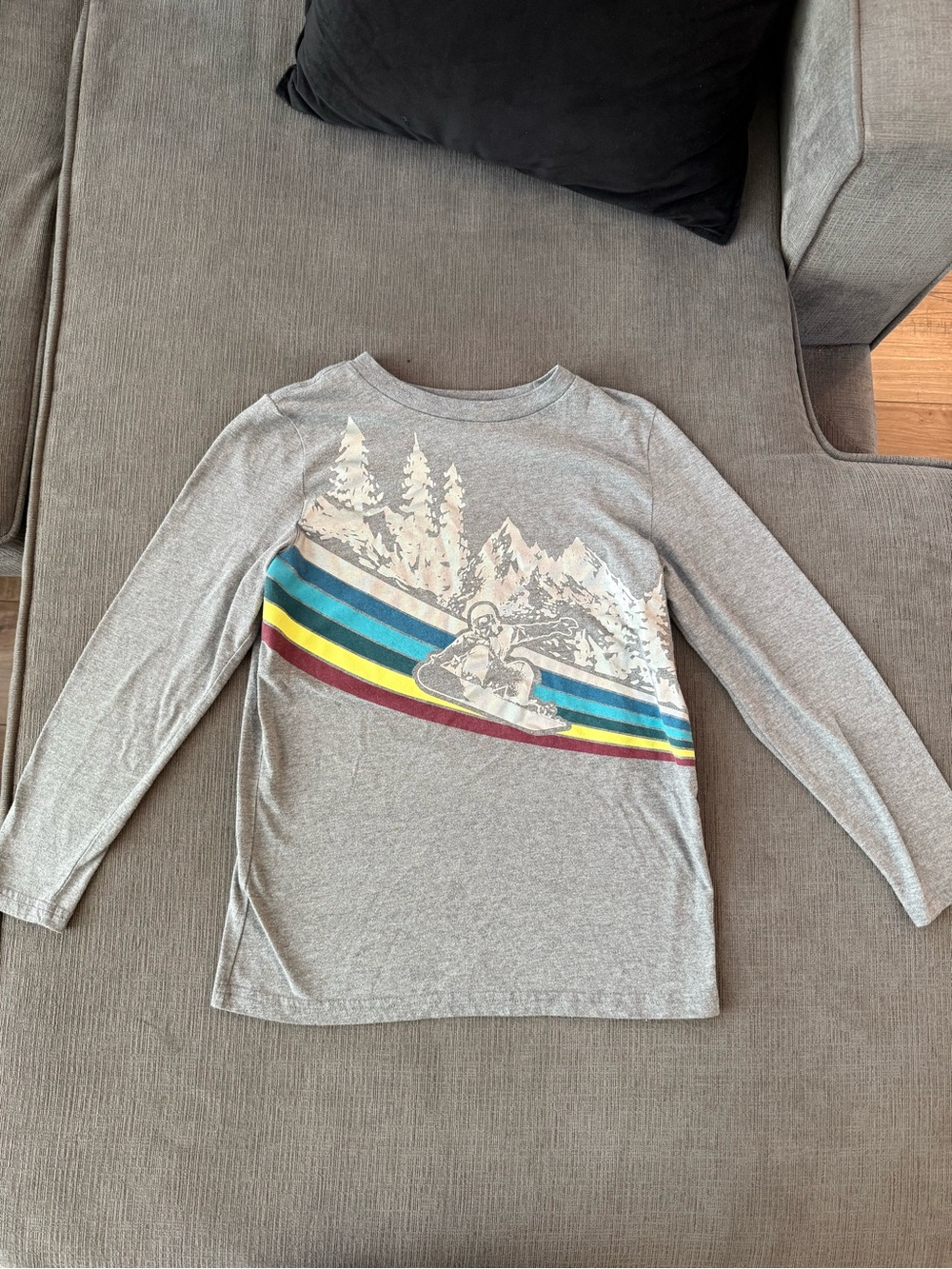 Arizona Jean Company Gray Long Sleeve Tee with Retro Blue Yellow Red Stripes